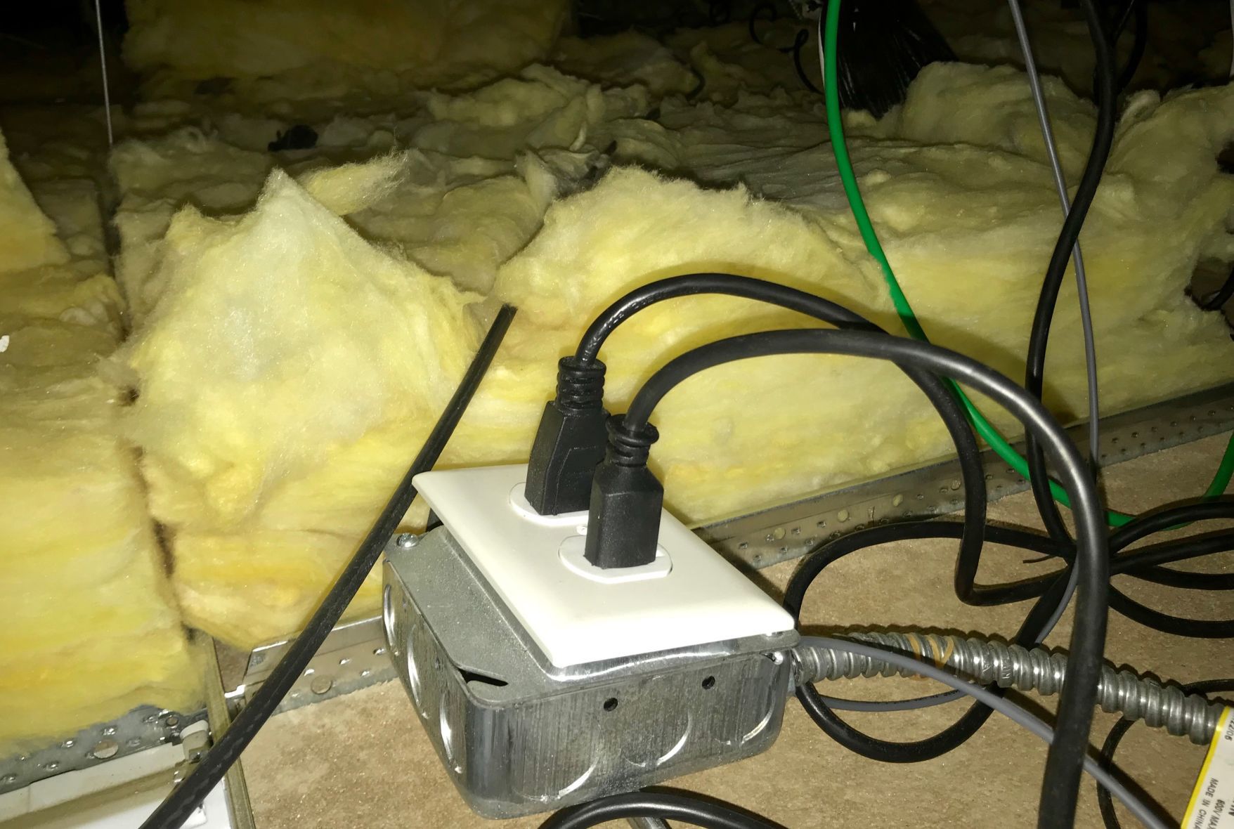 Projector outlet